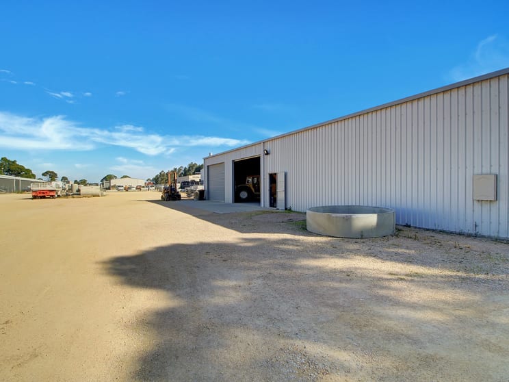 143 Bosworth Road Bairnsdale VIC 3875 - Image 2