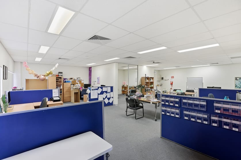 Click to view all images 46/2-4 Picrite Close Pemulwuy NSW 2145 - Image 2
