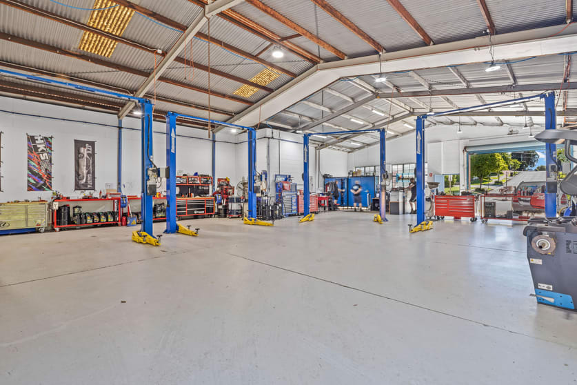 Click to view all images 536-538 Rode Road Chermside QLD 4032 - Image 3