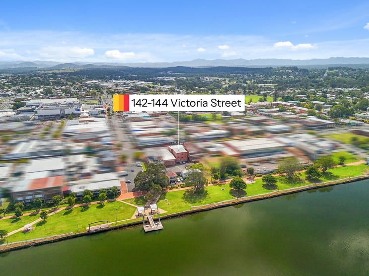 Click to view all images 142-144 Victoria Street Taree NSW 2430 - Image 2