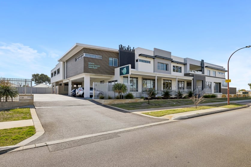 Click to view all images 136 Coolamon Boulevard Ellenbrook WA 6069 - Image 1