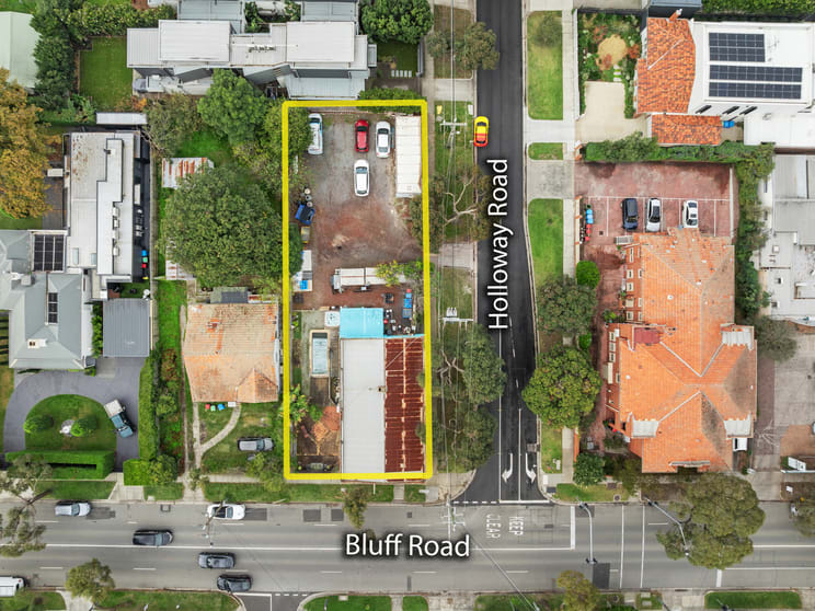 Click to view all images 266 Bluff Road Sandringham VIC 3191 - Image 3