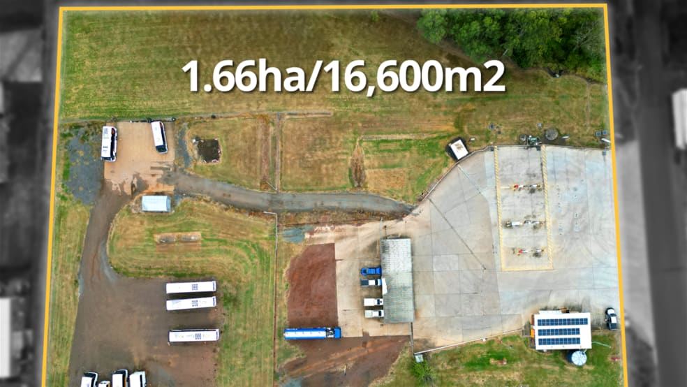 Click to view all images Blacksoil QLD 4306 - Image 2
