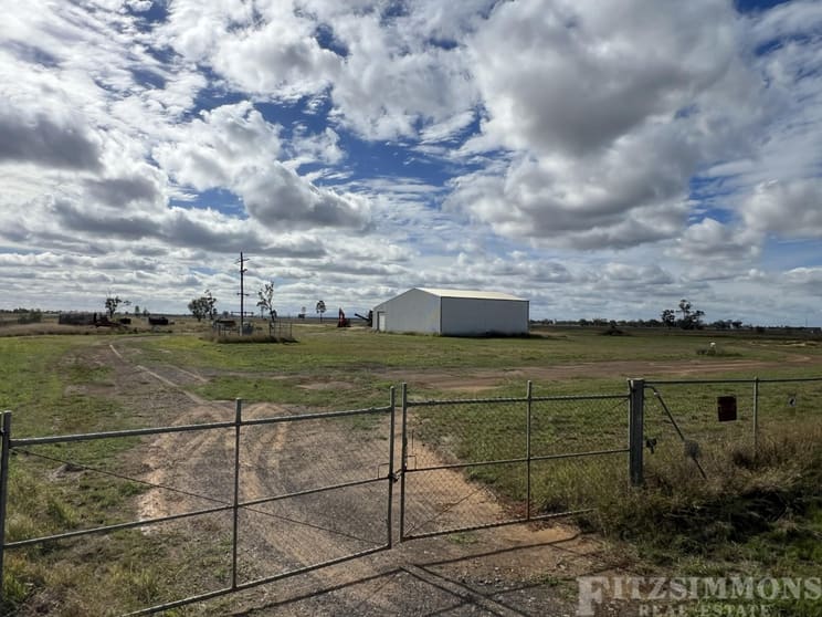 Click to view all images 52 Old Warrego Highway Dalby QLD 4405 - Image 2