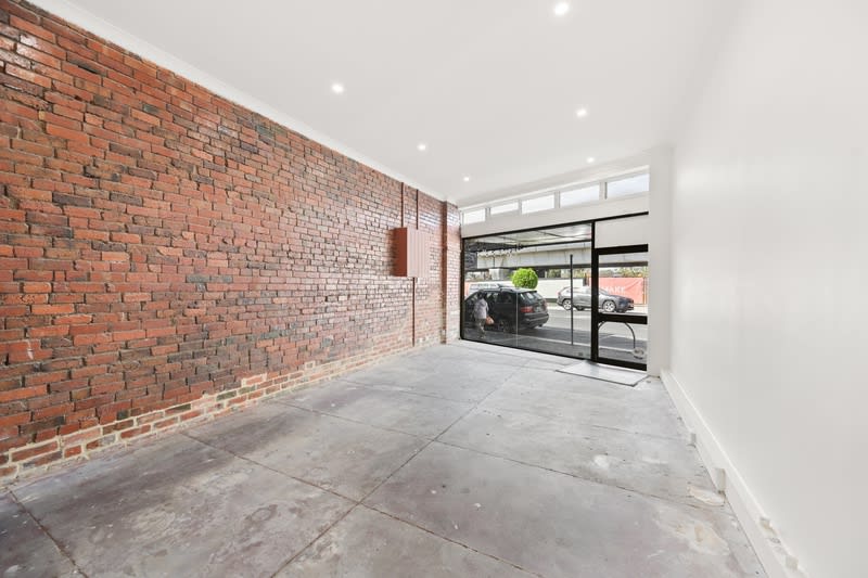 Click to view all images 478 Neerim Road Murrumbeena VIC 3163 - Image 2