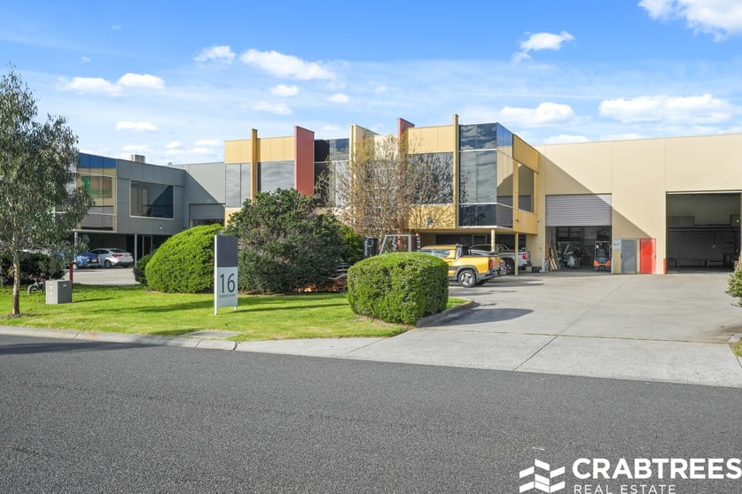 Click to view all images 16 Endeavour Way Braeside VIC 3195 - Image 1