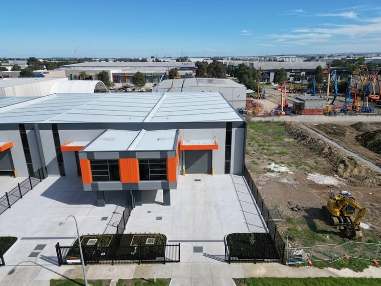 Click to view all images 8A Reserve Court Altona VIC 3018 - Image 1