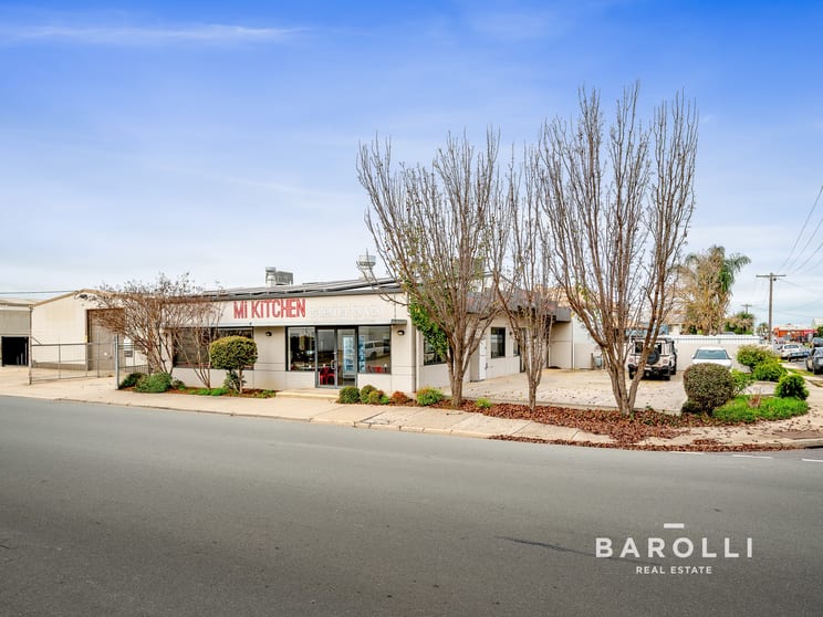 Click to view all images 31 Williams Road Shepparton VIC 3630 - Image 2