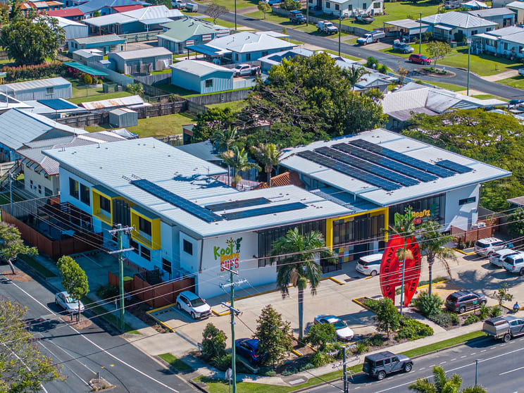 Click to view all images 86 Juliet Street South Mackay QLD 4740 - Image 2
