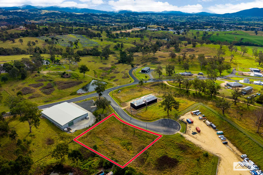 Click to view all images 4 She Oak Close Bega NSW 2550 - Image 2