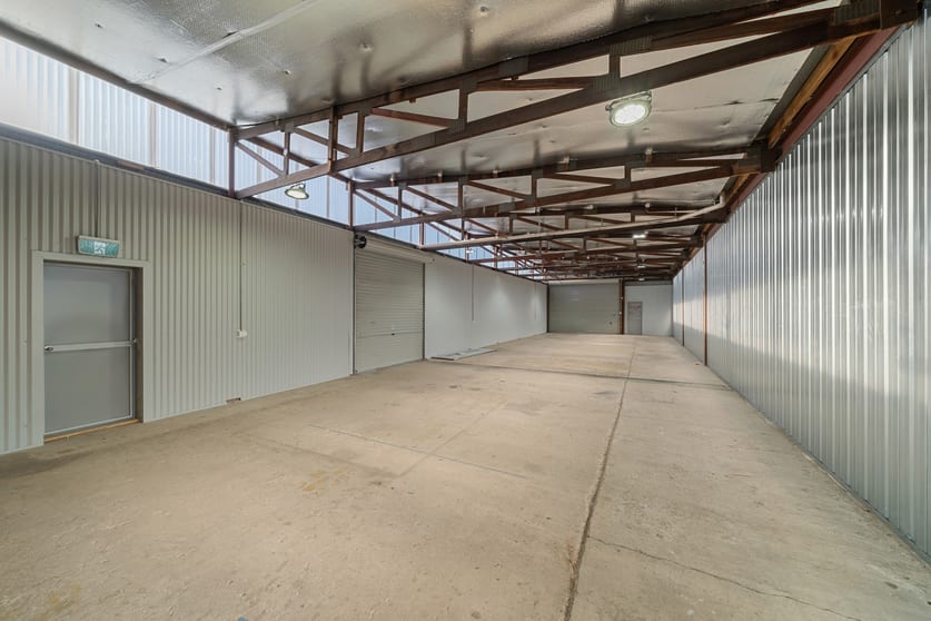 2C/15 Sheppard, Street Hume ACT 2620 - Image 2