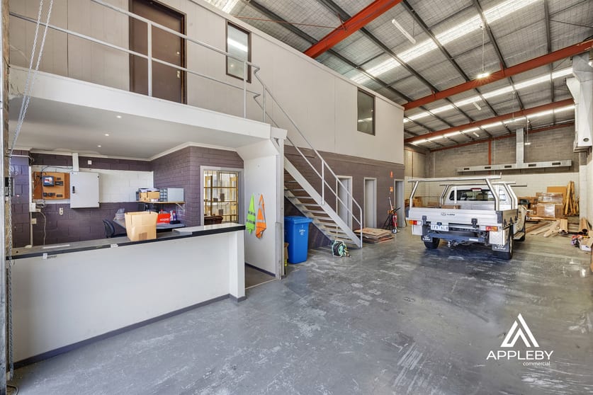 Click to view all images 1/62 Wadhurst Drive Boronia VIC 3155 - Image 3
