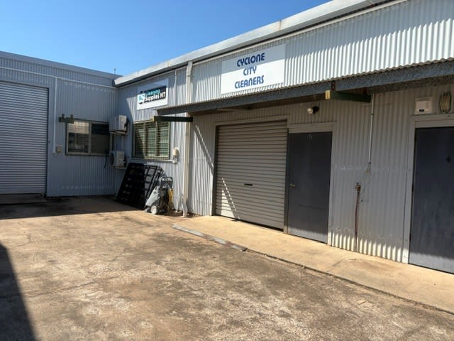 Click to view all images Shed 5/23 Tannadice Street Winnellie NT 0820 - Image 2
