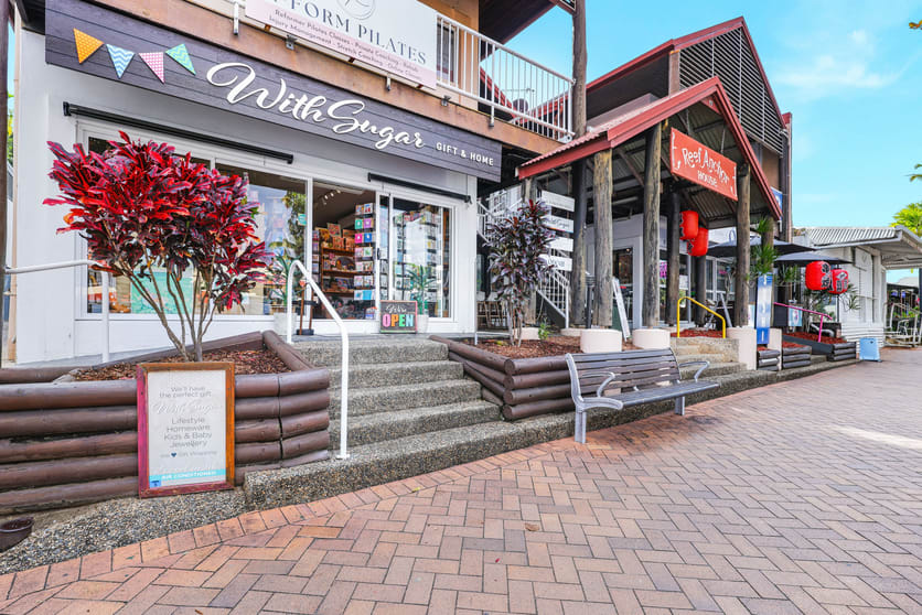Click to view all images 40 Macrossan Street Port Douglas QLD 4877 - Image 4