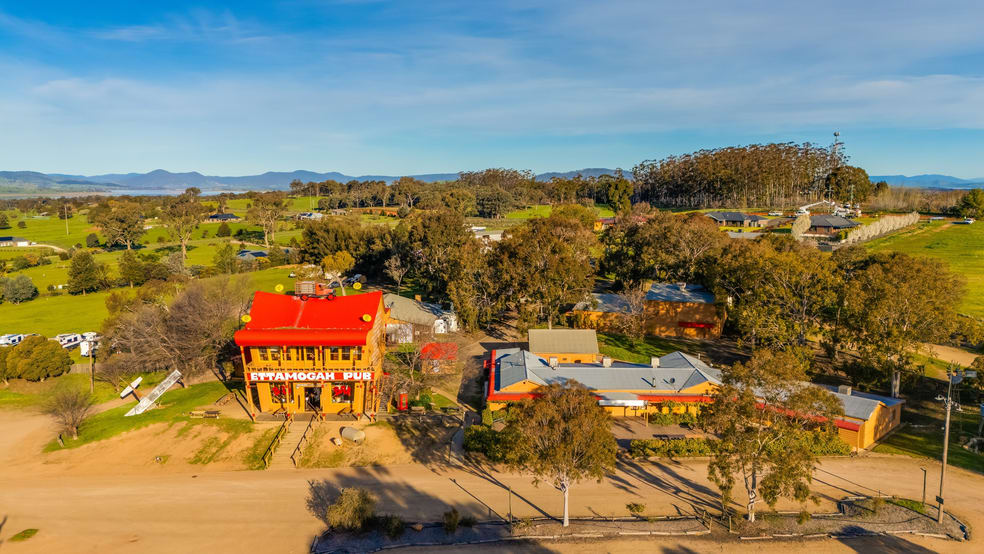 Click to view all images 561 Burma Road Table Top NSW 2640 - Image 3