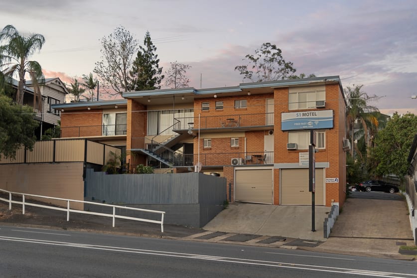 Click to view all images Highgate Hill QLD 4101 - Image 1