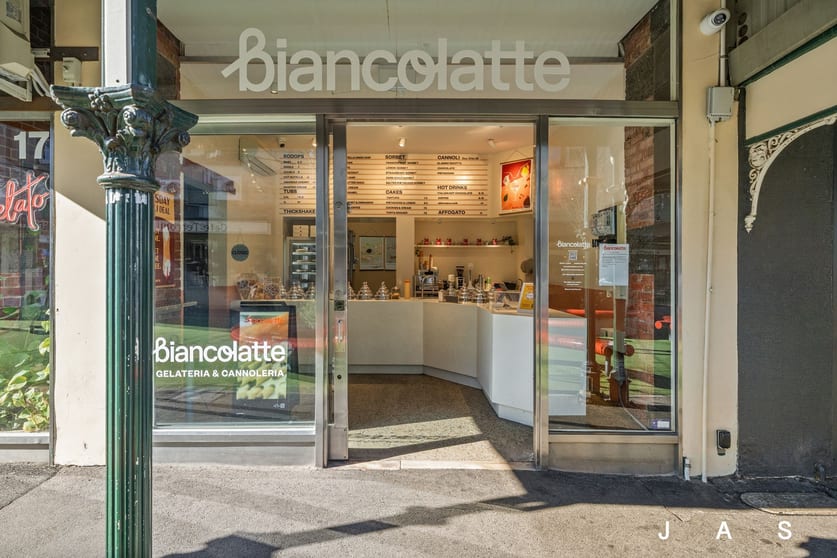 Click to view all images 17 Ballarat Street Yarraville VIC 3013 - Image 2