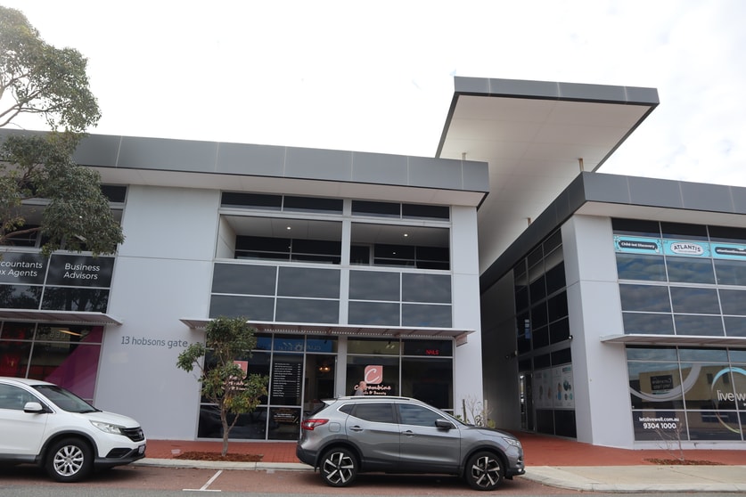 Click to view all images 10/13 Hobsons Gate Currambine WA 6028 - Image 2