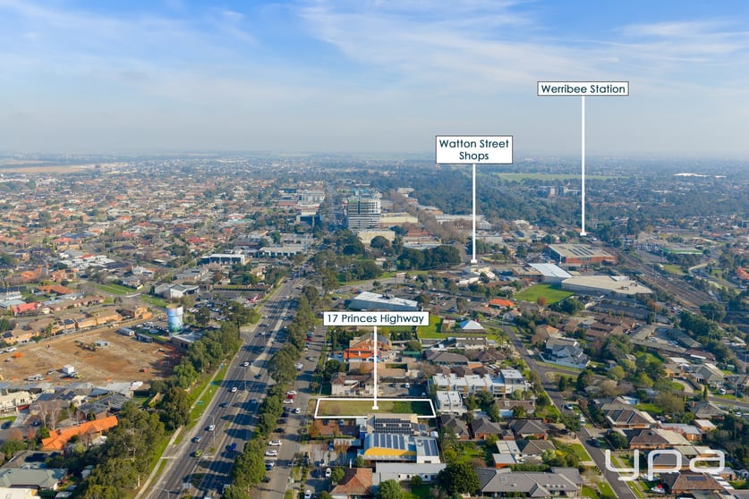 Click to view all images 17 Princes Highway Werribee VIC 3030 - Image 1