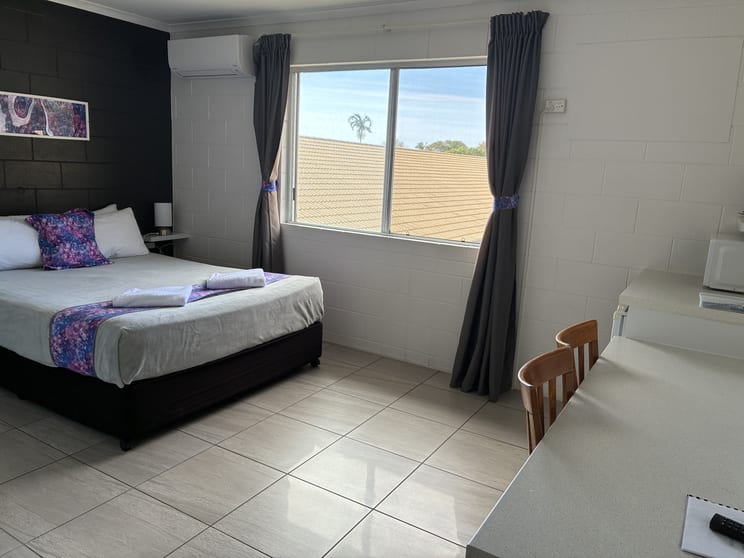 Rosslea QLD 4812 - Image 3
