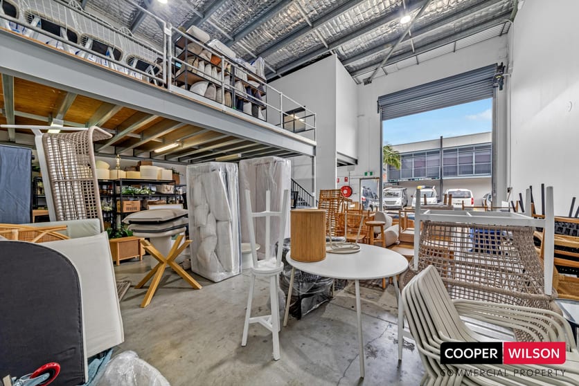 Click to view all images 5/70-72 Captain Cook Drive Caringbah NSW 2229 - Image 2