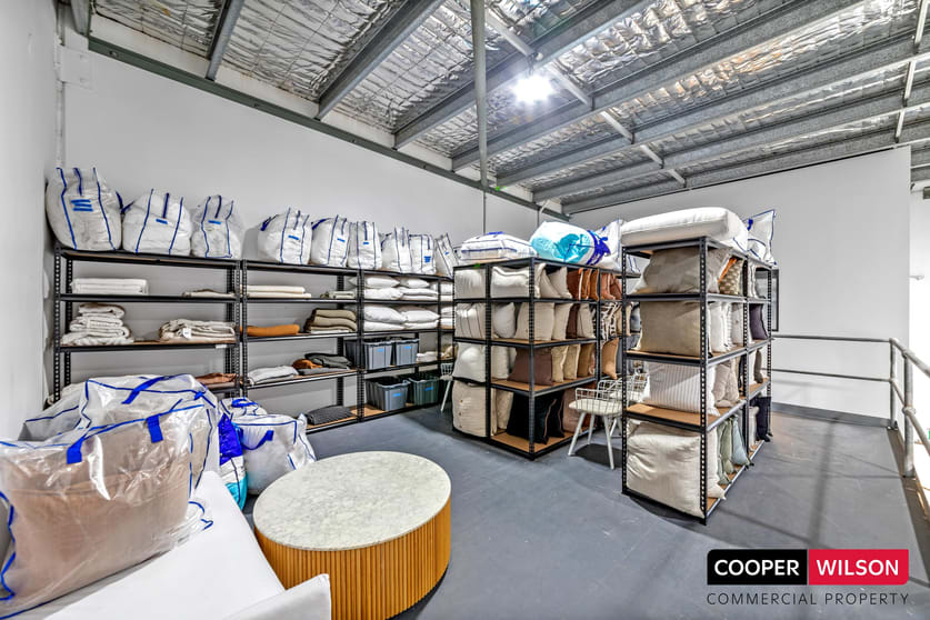 Click to view all images 5/70-72 Captain Cook Drive Caringbah NSW 2229 - Image 3