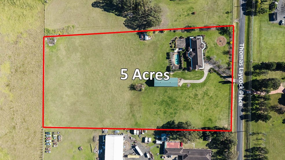 Click to view all images 4 Thomas Laycock Place Bradfield NSW 2556 - Image 2