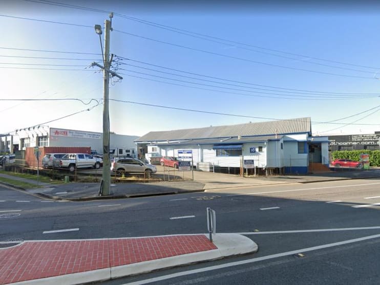 Click to view all images 16 Deshon Street Woolloongabba QLD 4102 - Image 3