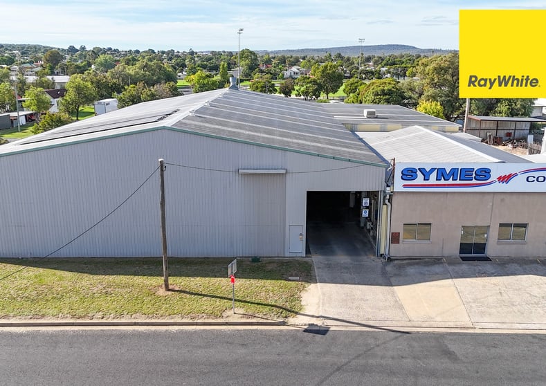 37 Mansfield Street Inverell NSW 2360 - Image 1