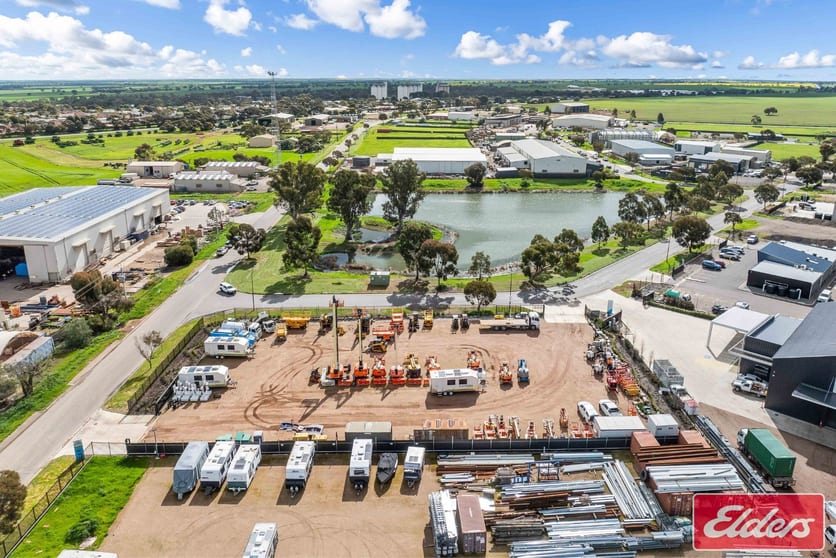 Click to view all images 2-4 Leitch Road Roseworthy SA 5371 - Image 3
