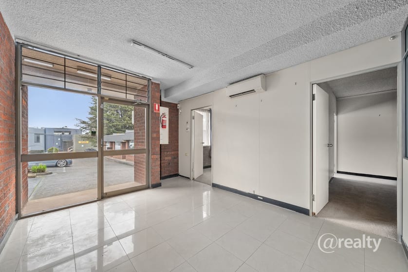Click to view all images 11/5-7 Chandler Road Boronia VIC 3155 - Image 3