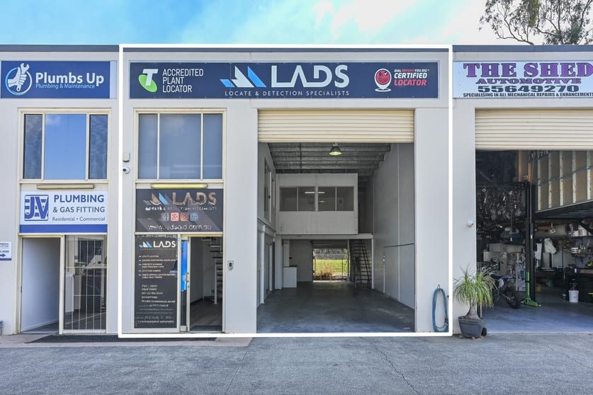 Click to view all images 2/4 Transport Place Molendinar QLD 4214 - Image 2