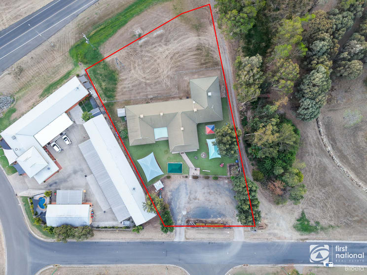 Click to view all images 4 Heaton Street Biloela QLD 4715 - Image 2