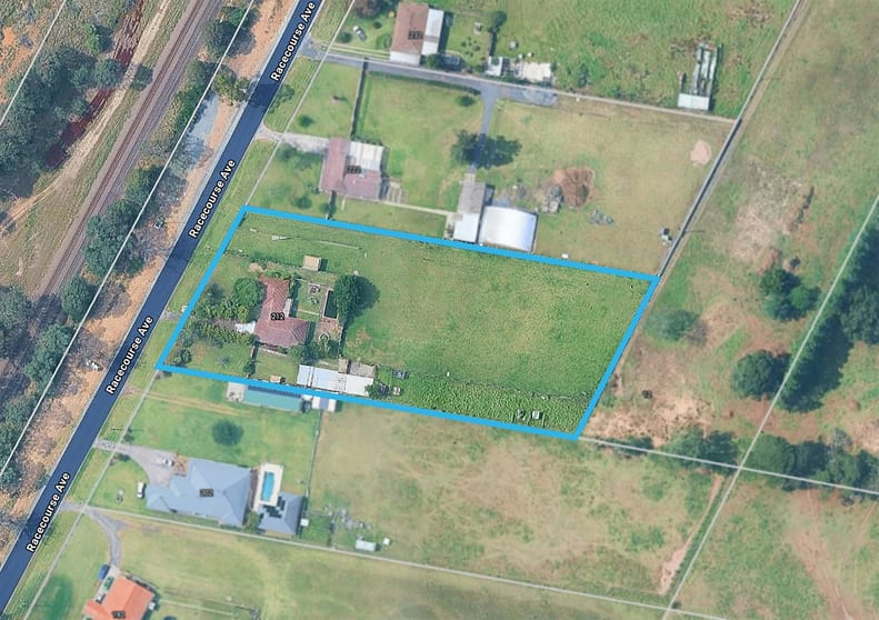 Click to view all images 212 Racecourse Avenue Menangle Park NSW 2563 - Image 1