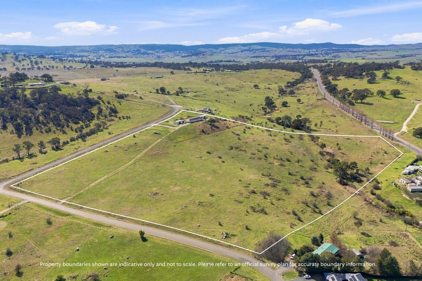 Click to view all images 18 Boureong Drive Gunning NSW 2581 - Image 3
