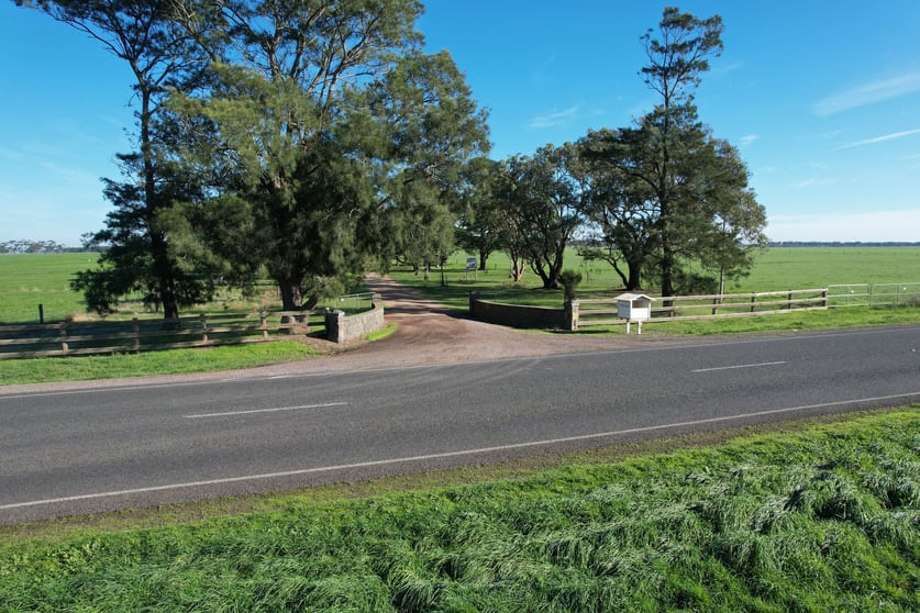 Click to view all images Mortlake-Ararat Road Mortlake VIC 3272 - Image 4