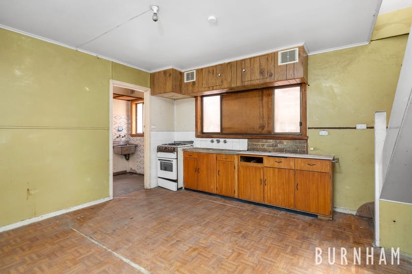 Click to view all images 19 Ross Road Altona North VIC 3025 - Image 3