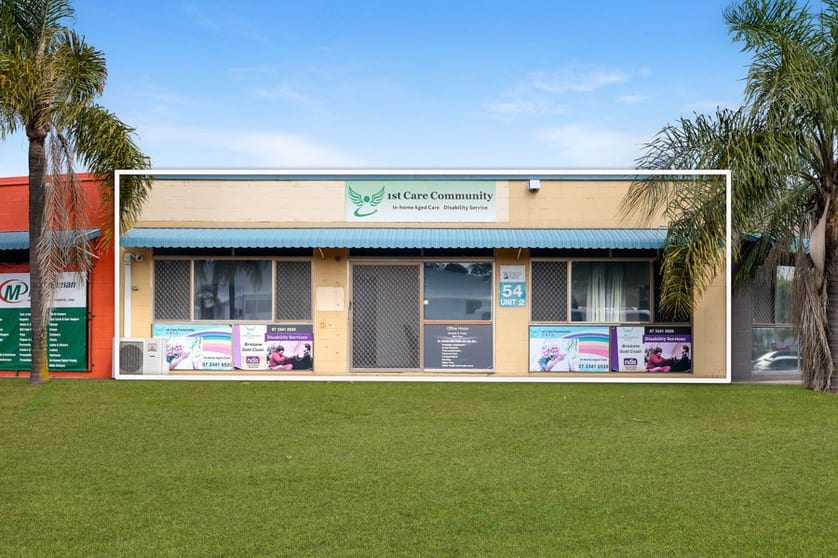 Click to view all images 2/54 Bailey Crescent Southport QLD 4215 - Image 2