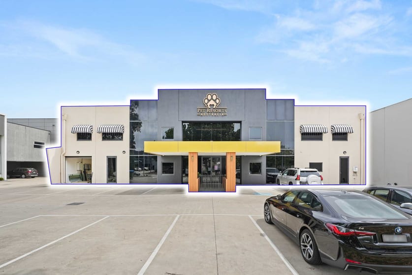 Click to view all images 7 Phillip Court Port Melbourne VIC 3207 - Image 2