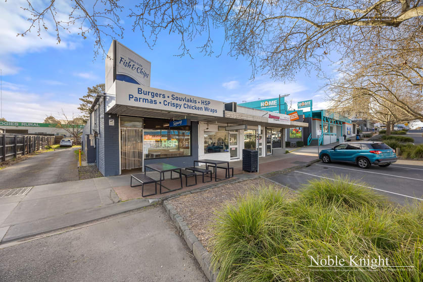 Click to view all images 7 Bell Street Yarra Glen VIC 3775 - Image 2