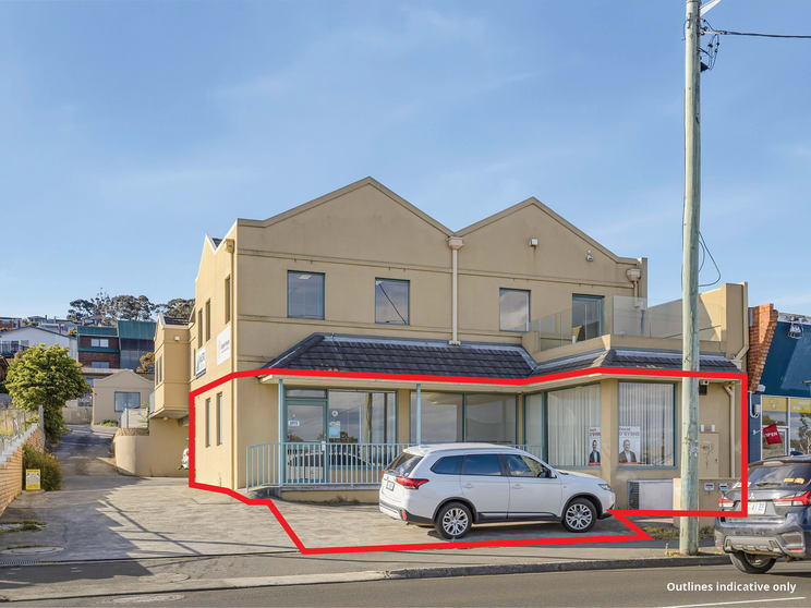 Click to view all images 90 Clarence Street Bellerive TAS 7018 - Image 1