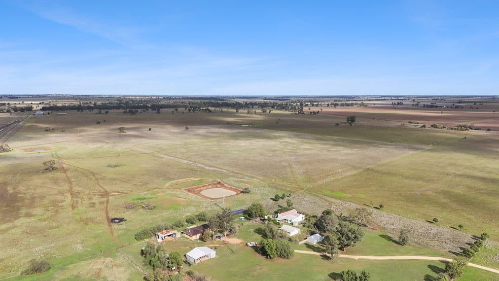 Click to view all images Part, 397 Craigie Lea Lane Narromine NSW 2821 - Image 2