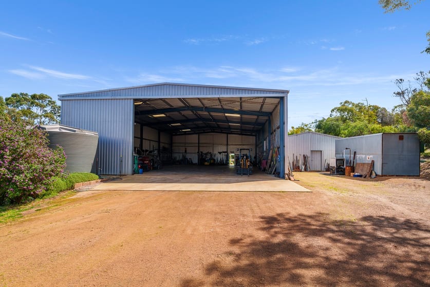 125 McKnoe Drive Morangup WA 6083 - Image 1