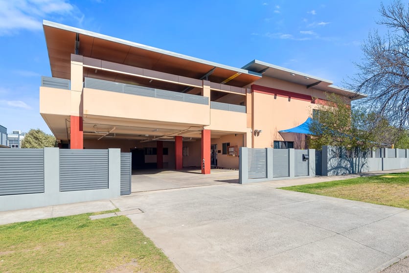 Click to view all images 128 George Street Bathurst NSW 2795 - Image 1