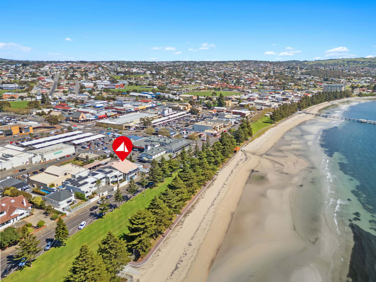 1/100 Tasman Terrace Port Lincoln SA 5606 - Image 3