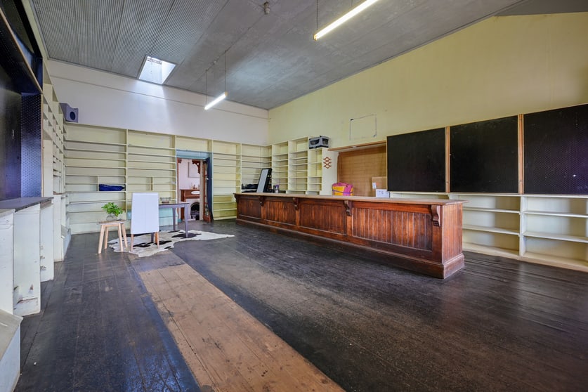 Click to view all images 33 First Street Quorn SA 5433 - Image 2