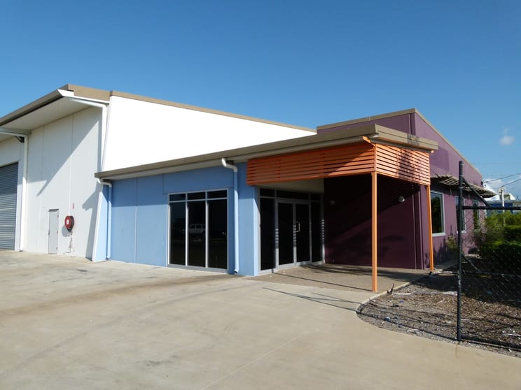 Click to view all images 1/41-47 Jay Street Mount St John QLD 4818 - Image 1