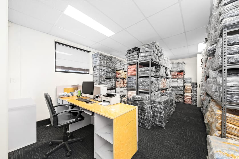 Click to view all images 11/538 Gardeners Road Alexandria NSW 2015 - Image 3