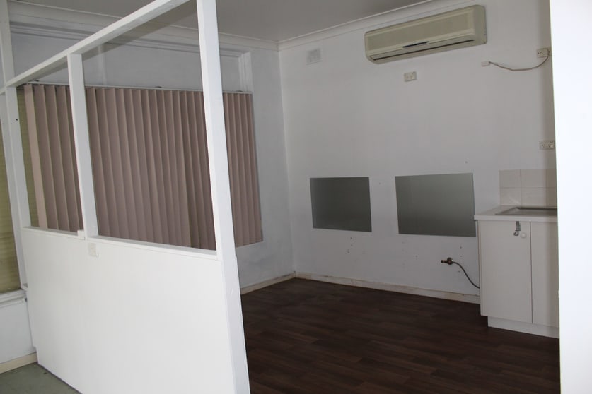 Click to view all images Shop 4/18-22 Anderson Walk Smithfield SA 5114 - Image 3