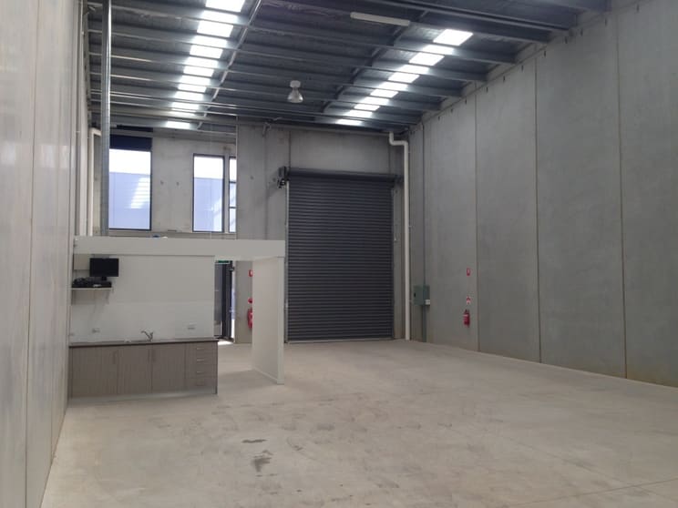 Click to view all images 12/21-22 National Drive Hallam VIC 3803 - Image 2